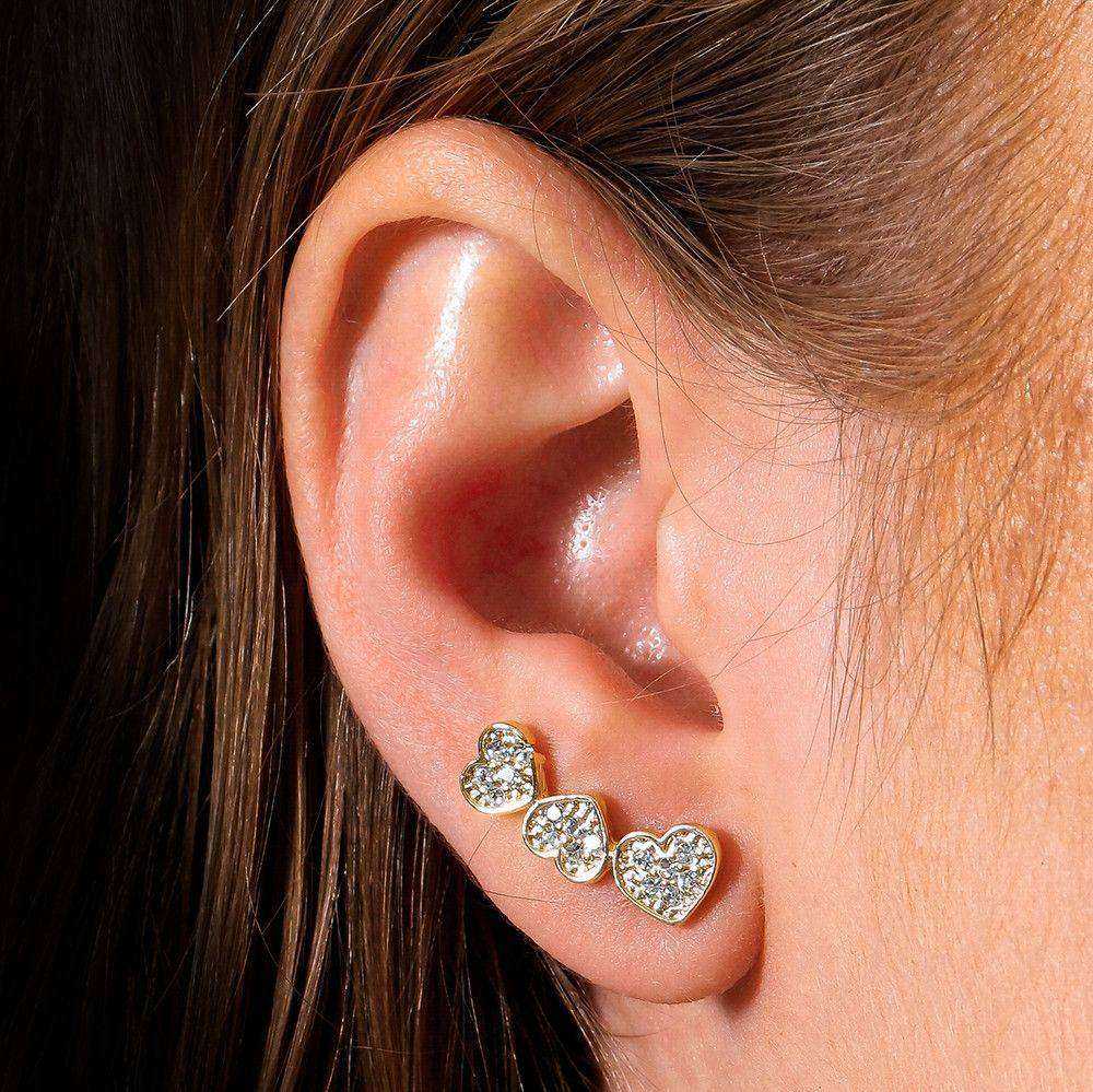 brinco dourado ear cuff de coração com zircônia - galeria