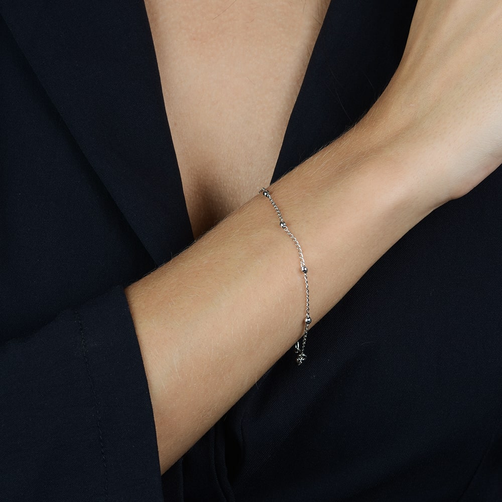pulseira prateada de bolinhas delicada - galeria